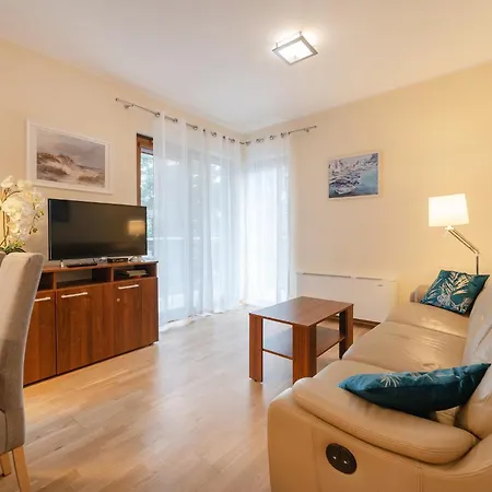 4 Pory Roku Basen Sauna 200m Plaza * Jastrzębia Góra