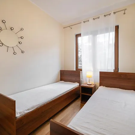 4 Pory Roku Basen Sauna 200m Plaza *