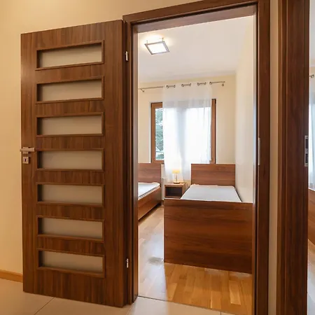 Apartment 4 Pory Roku Basen Sauna 200m Plaza