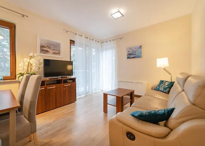 4 Pory Roku Basen Sauna 200m Plaza * Jastrzębia Góra