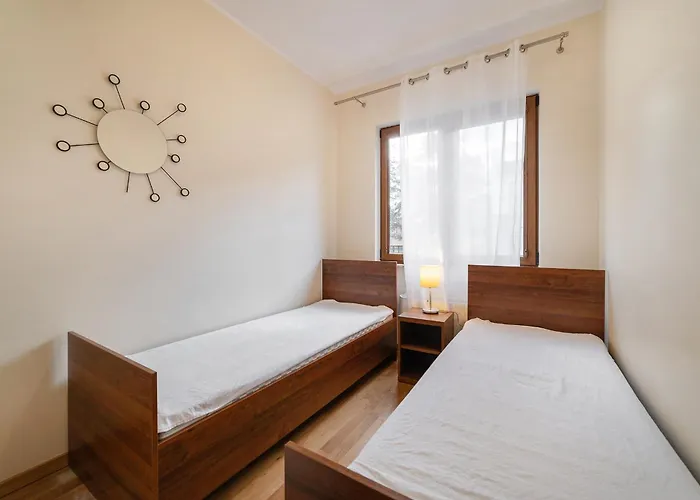 4 Pory Roku Basen Sauna 200m Plaza *